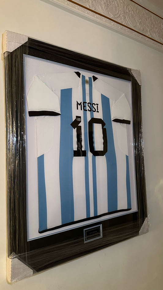 Lionel Messi Argentina World Cup Autographed Framed Jersey Authenticated by Beckett